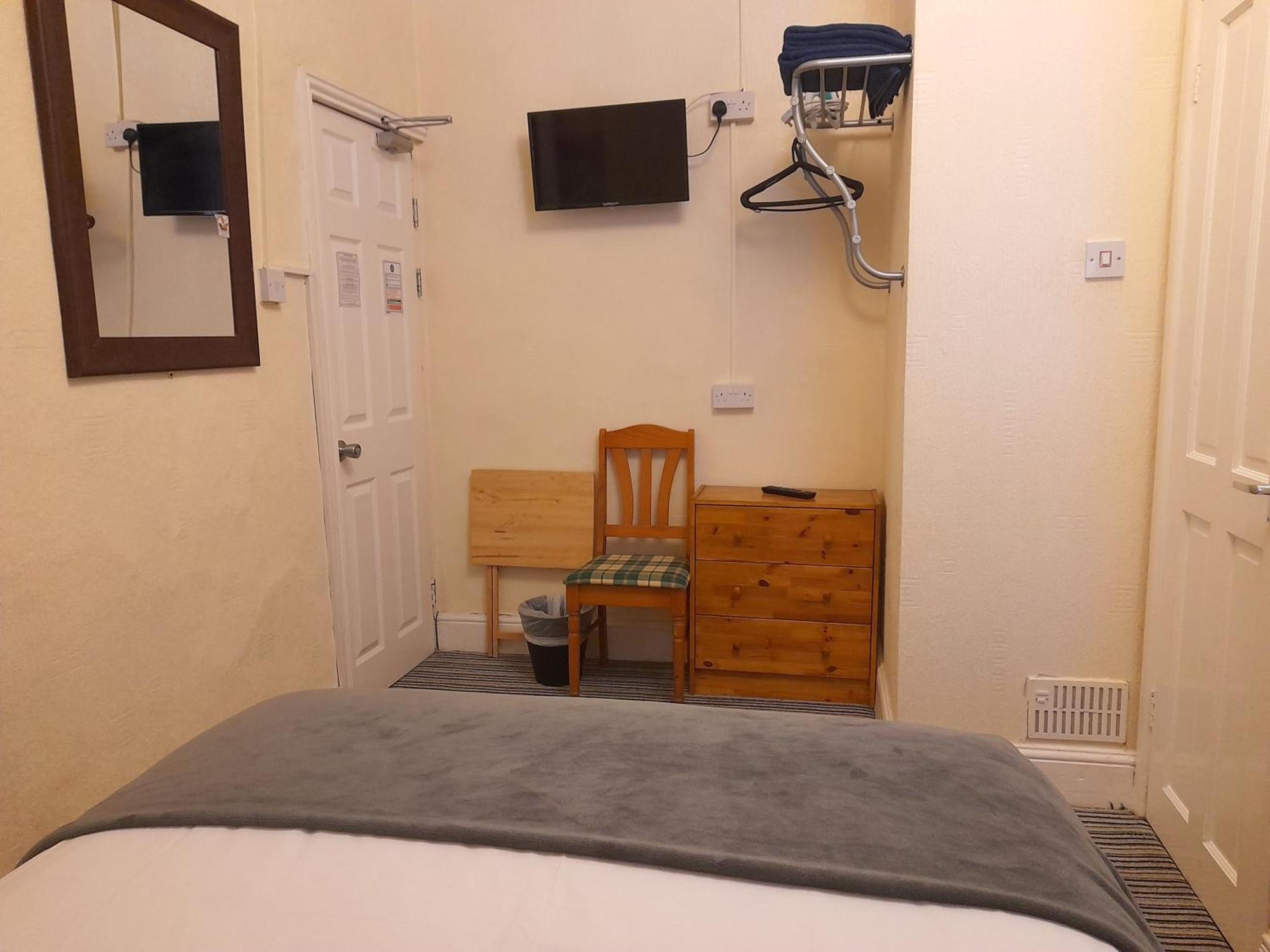 Phoenix Guest House Μπλάκπουλ Δωμάτιο φωτογραφία